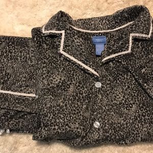 Vera Wang leopard print intimate set